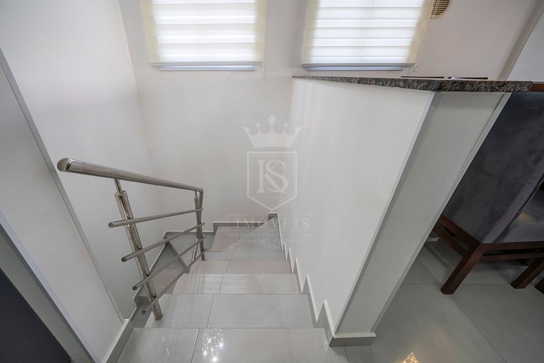 A22 - Apartamento duplex com 3 suítes em Mariscal