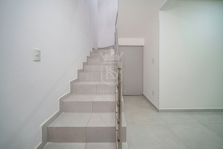 A22 - Apartamento duplex com 3 suítes em Mariscal