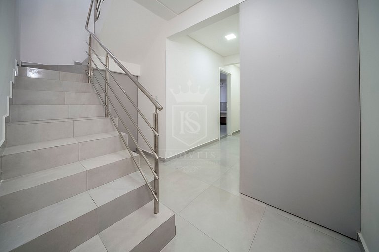 A22 - Apartamento duplex com 3 suítes em Mariscal