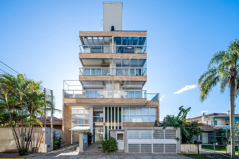 A22 - Apartamento duplex com 3 suítes em Mariscal