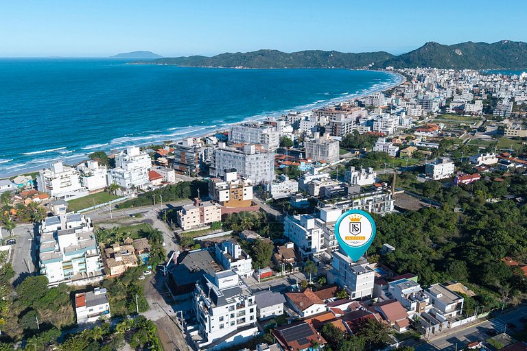 A22 - Apartamento duplex com 3 suítes em Mariscal