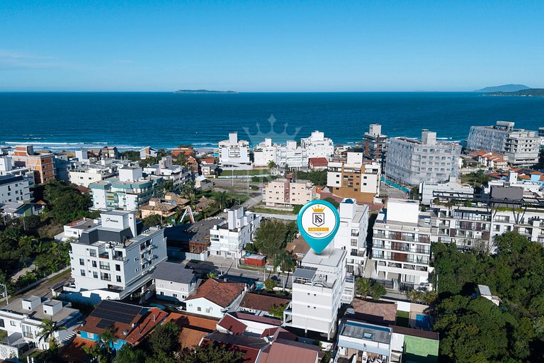 A22 - Apartamento duplex com 3 suítes em Mariscal