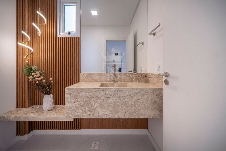 A11 - Apartamento com 02 suítes para 5 pessoas