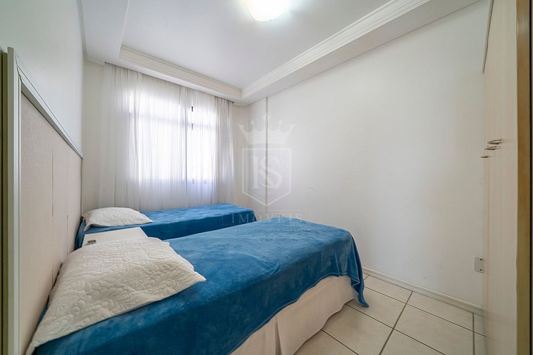 A08 - Apartamento centro Bombinhas para 8 pessoas