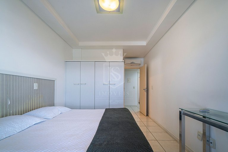 A08 - Apartamento centro Bombinhas para 8 pessoas