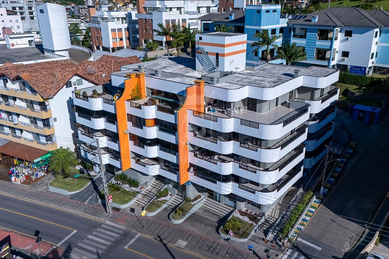 A08 - Apartamento centro Bombinhas para 8 pessoas