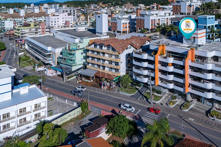 A08 - Apartamento centro Bombinhas para 8 pessoas